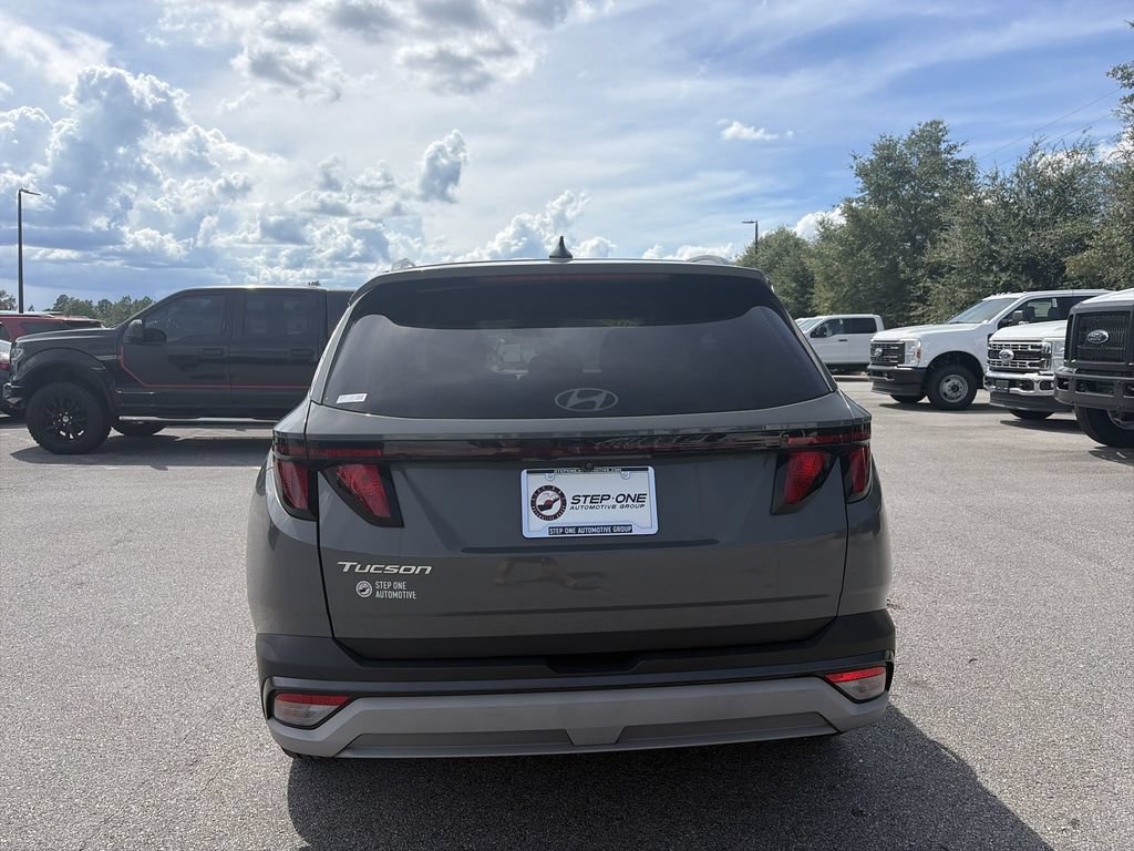 Used 2025 Hyundai Tucson SEL FWD image 6