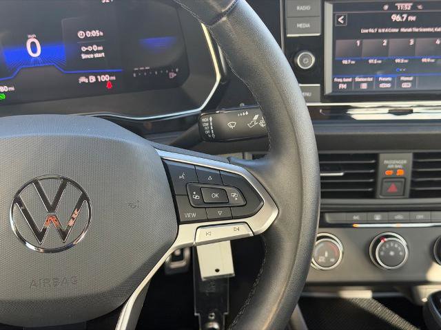 Used 2023 Volkswagen Jetta Sport image 17