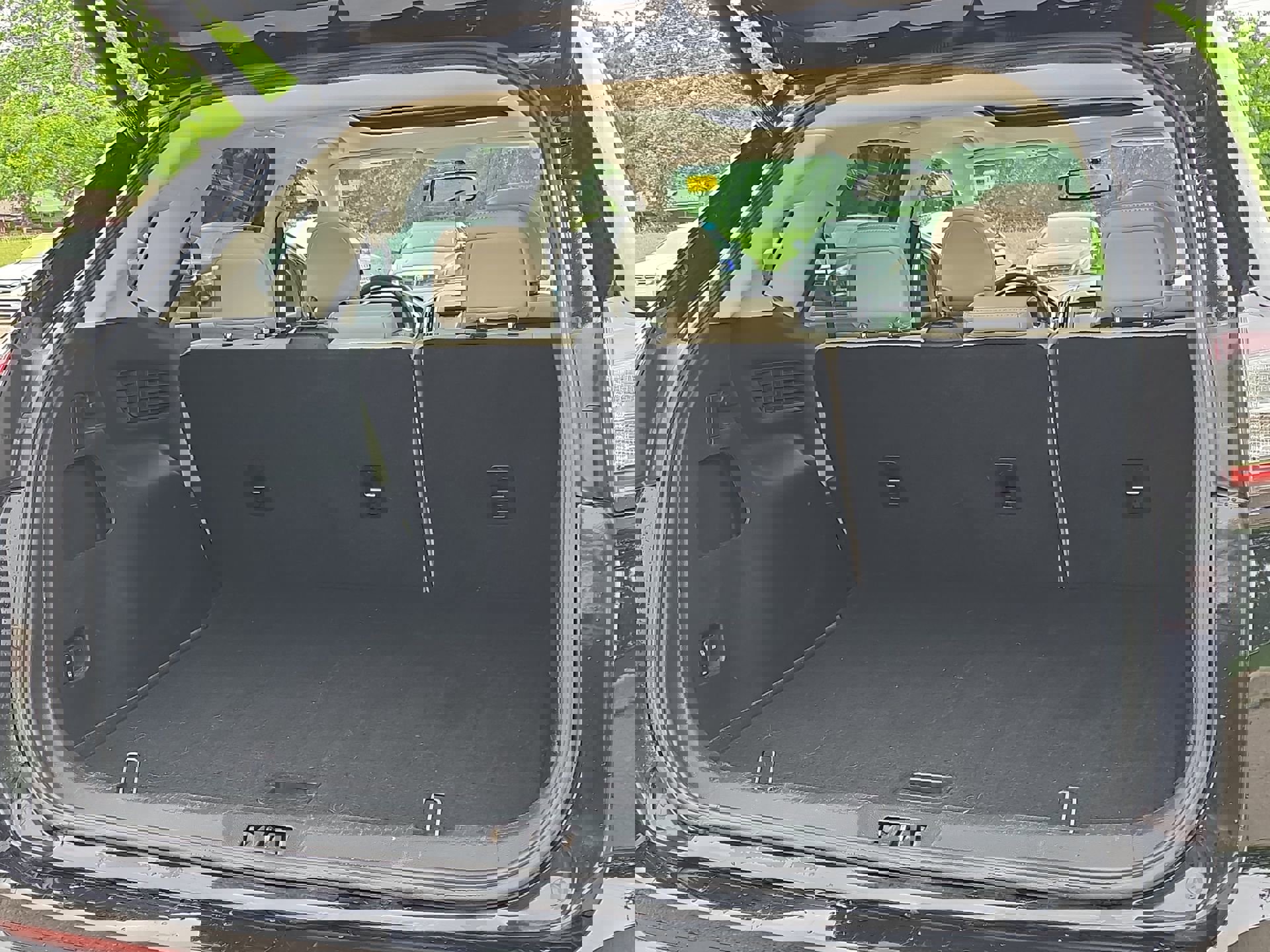 Certified 2018 Ford Edge Titanium w/ Equipment Group 301A FWD image 22