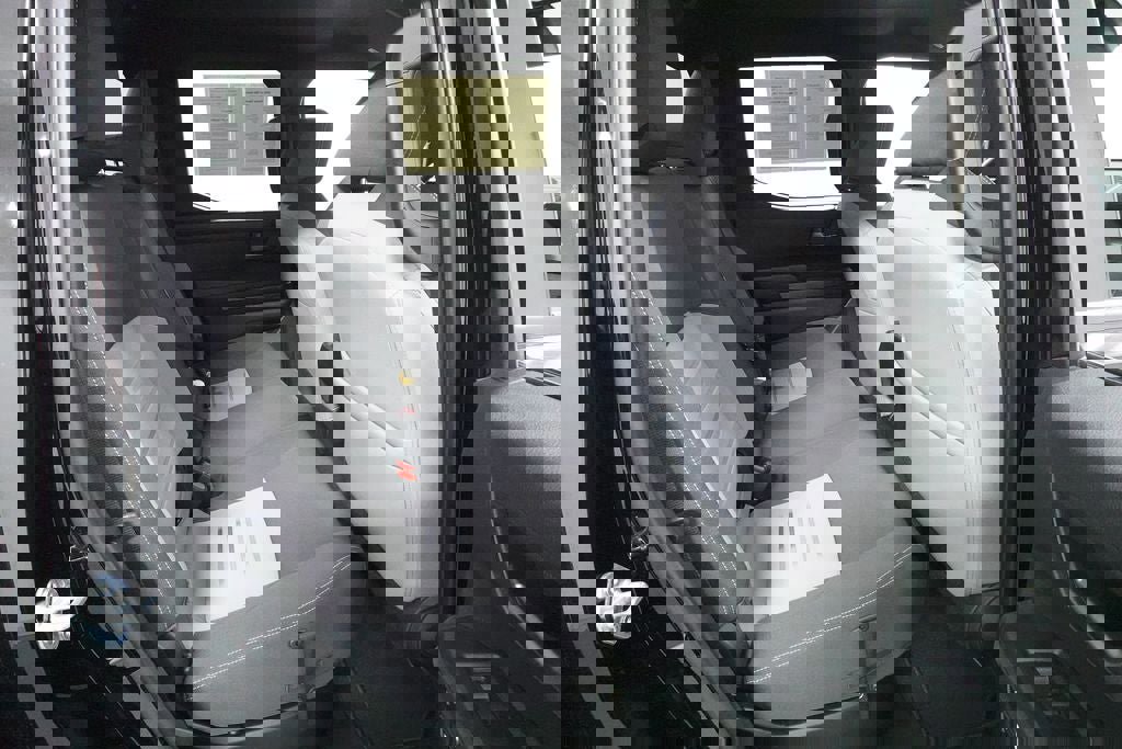 Used 2025 Toyota Tacoma TRD Sport image 27