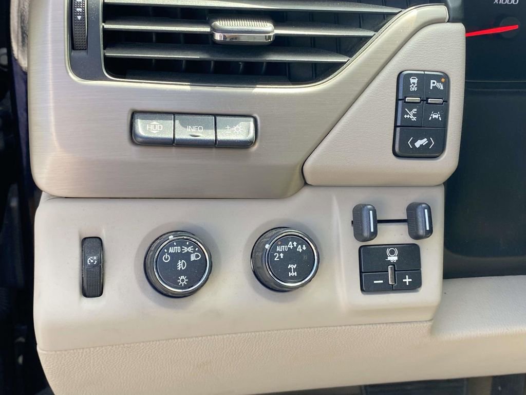 Used 2017 GMC Yukon XL Denali w/ Open Road Package AWD/4WD image 21