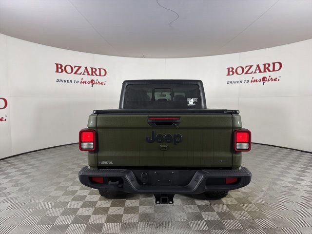 Used 2023 Jeep Gladiator Sport image 4