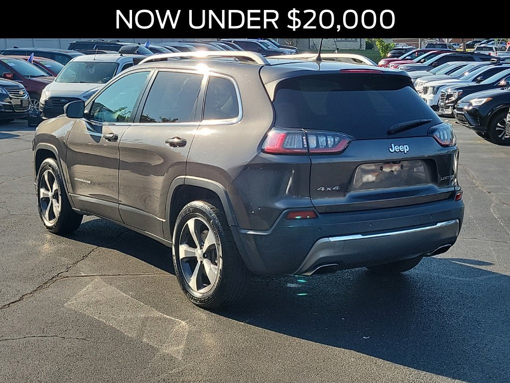 Used 2019 Jeep Cherokee Limited w/ Luxury Group AWD/4WD image 3