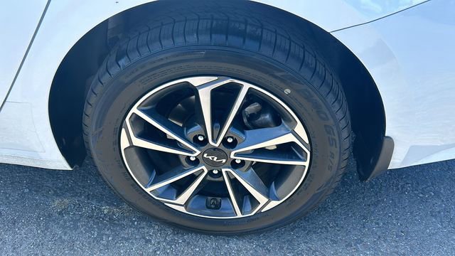 Used 2024 Kia Forte LXS FWD image 6