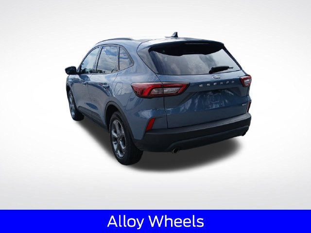 Certified 2025 Ford Escape ST-Line Select AWD/4WD image 7
