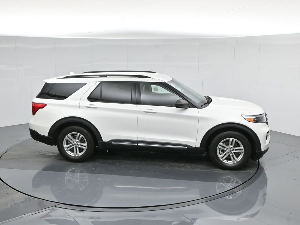 Certified 2022 Ford Explorer XLT w/ Equipment Group 202A image 46