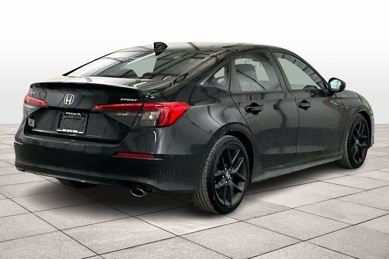 Used 2022 Honda Civic Sport image 3