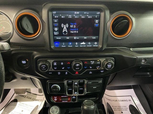 Used 2022 Jeep Gladiator Mojave w/ Cold Weather Group AWD/4WD image 16