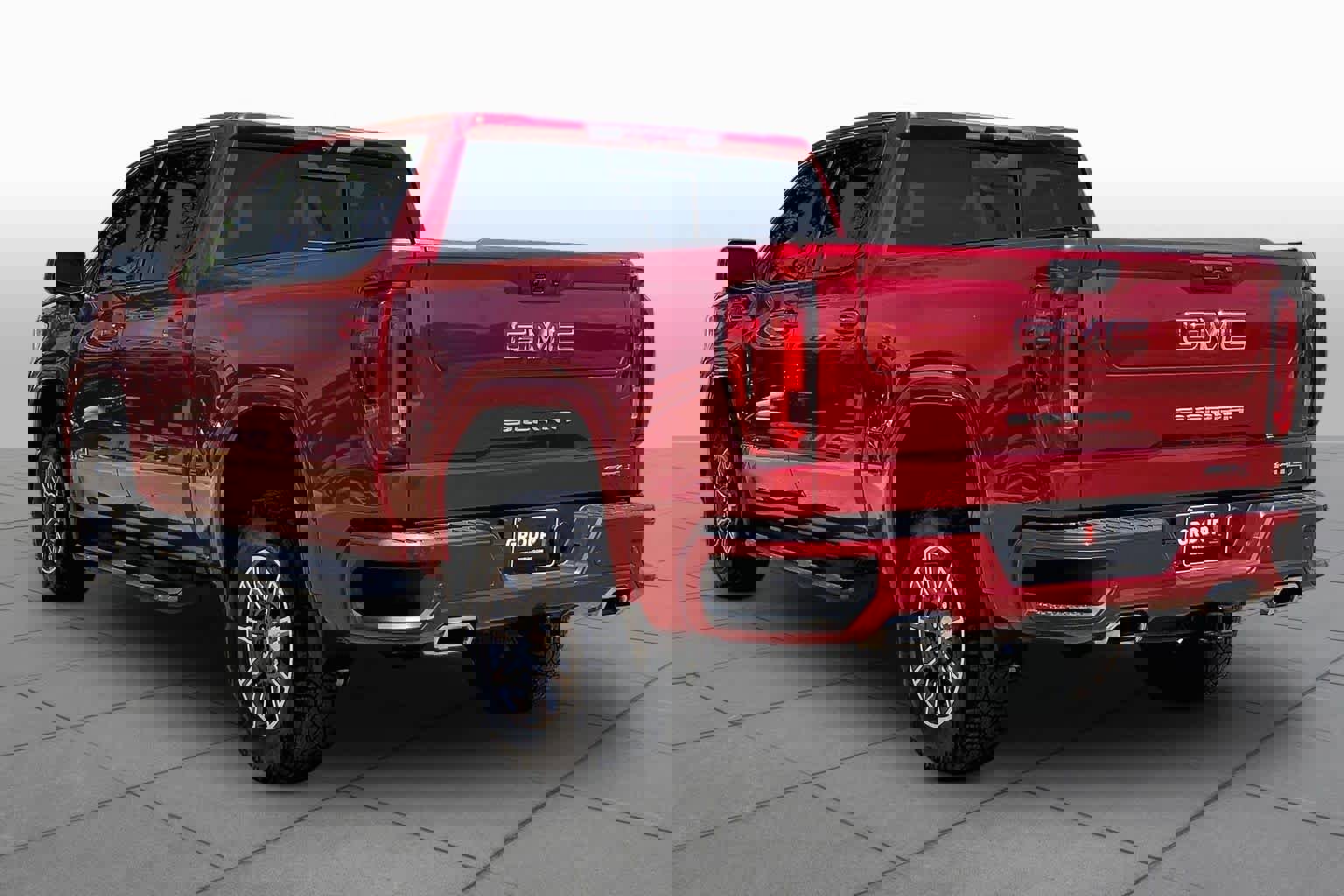 Used 2024 GMC Sierra 1500 AT4 w/ Technology Package image 4