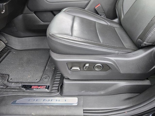 Used 2024 GMC Sierra 2500 Denali AWD/4WD image 21