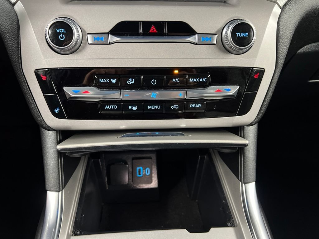 Certified 2023 Ford Explorer XLT AWD/4WD image 18