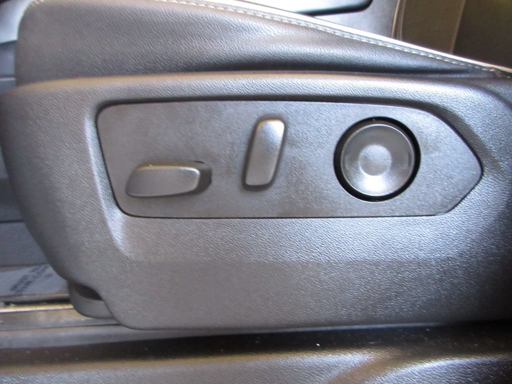 Used 2023 Chevrolet Suburban Premier AWD/4WD image 12