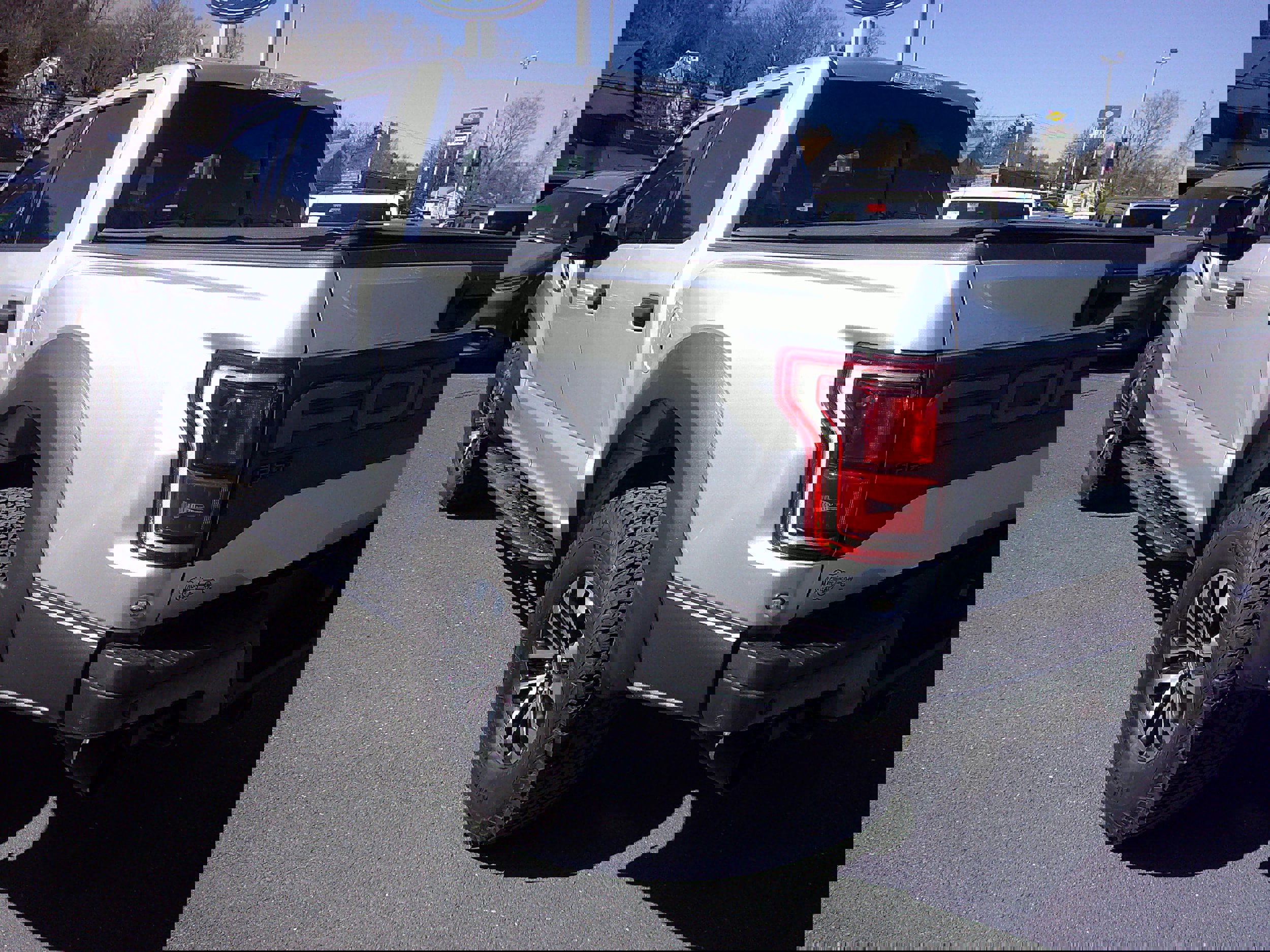 Certified 2019 Ford F150 Raptor w/ Equipment Group 801A Mid image 2