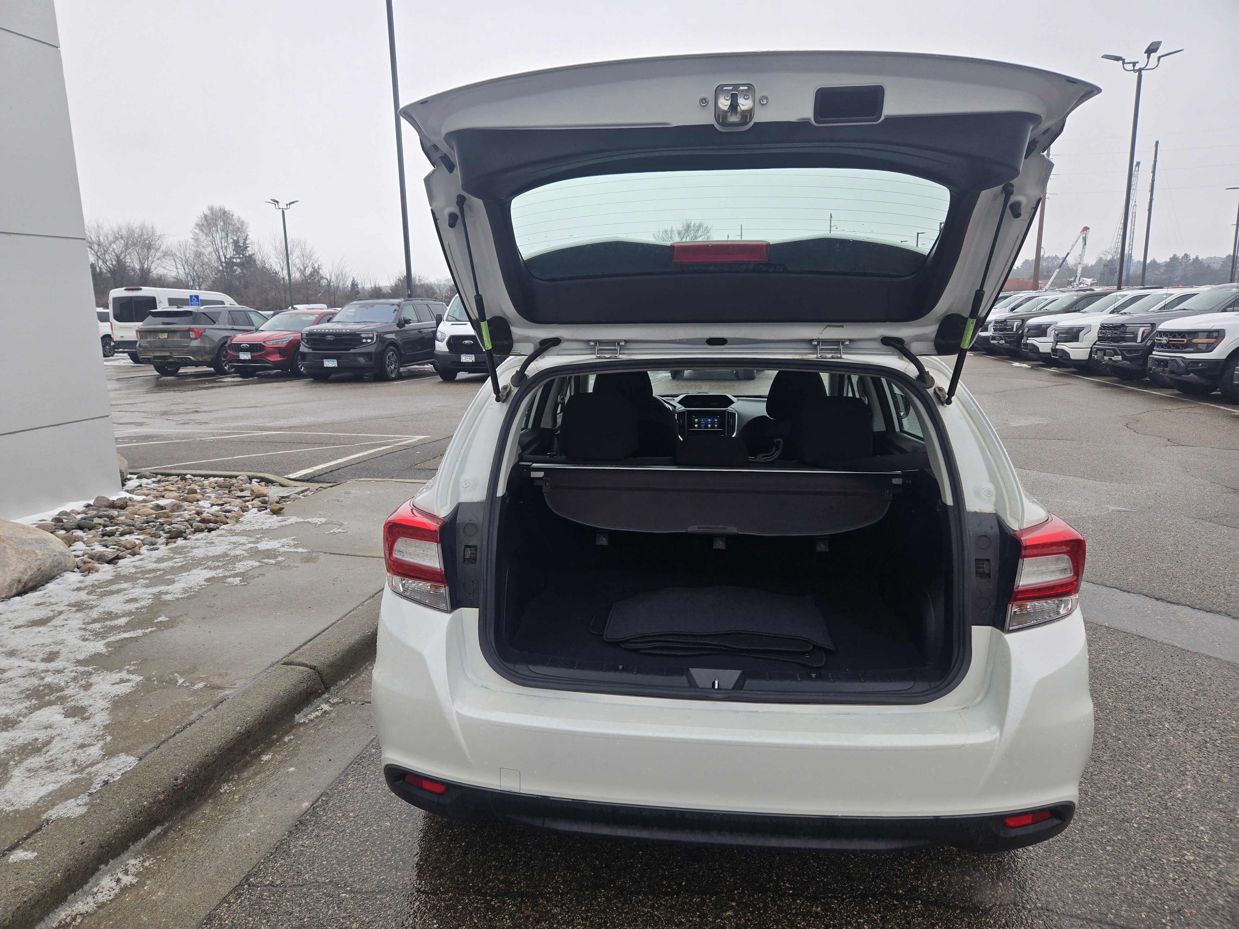 Used 2019 Subaru Impreza 2.0i Premium image 16