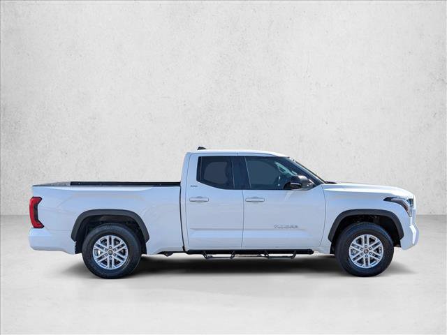 Used 2022 Toyota Tundra SR5 w/ SR5 Premium Package AWD/4WD image 4