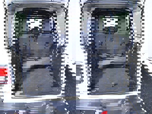 Used 2022 Jeep Wrangler Unlimited Sahara w/ Cold Weather Group image 10