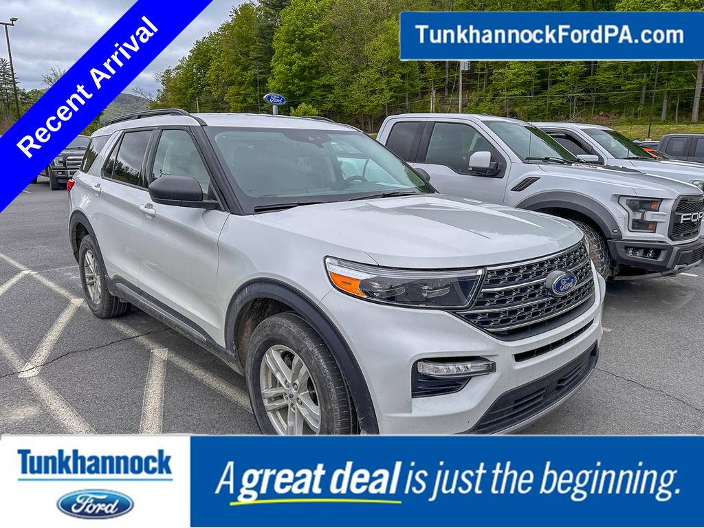 Certified 2023 Ford Explorer XLT w/ Equipment Group 202A AWD/4WD image 1