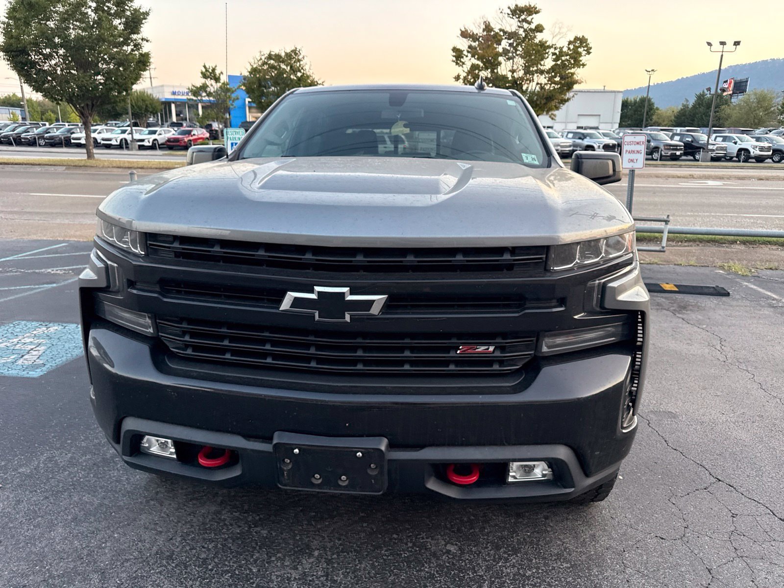 Used 2021 Chevrolet Silverado 1500 LT Trail Boss w/ Convenience Package II AWD/4WD image 2