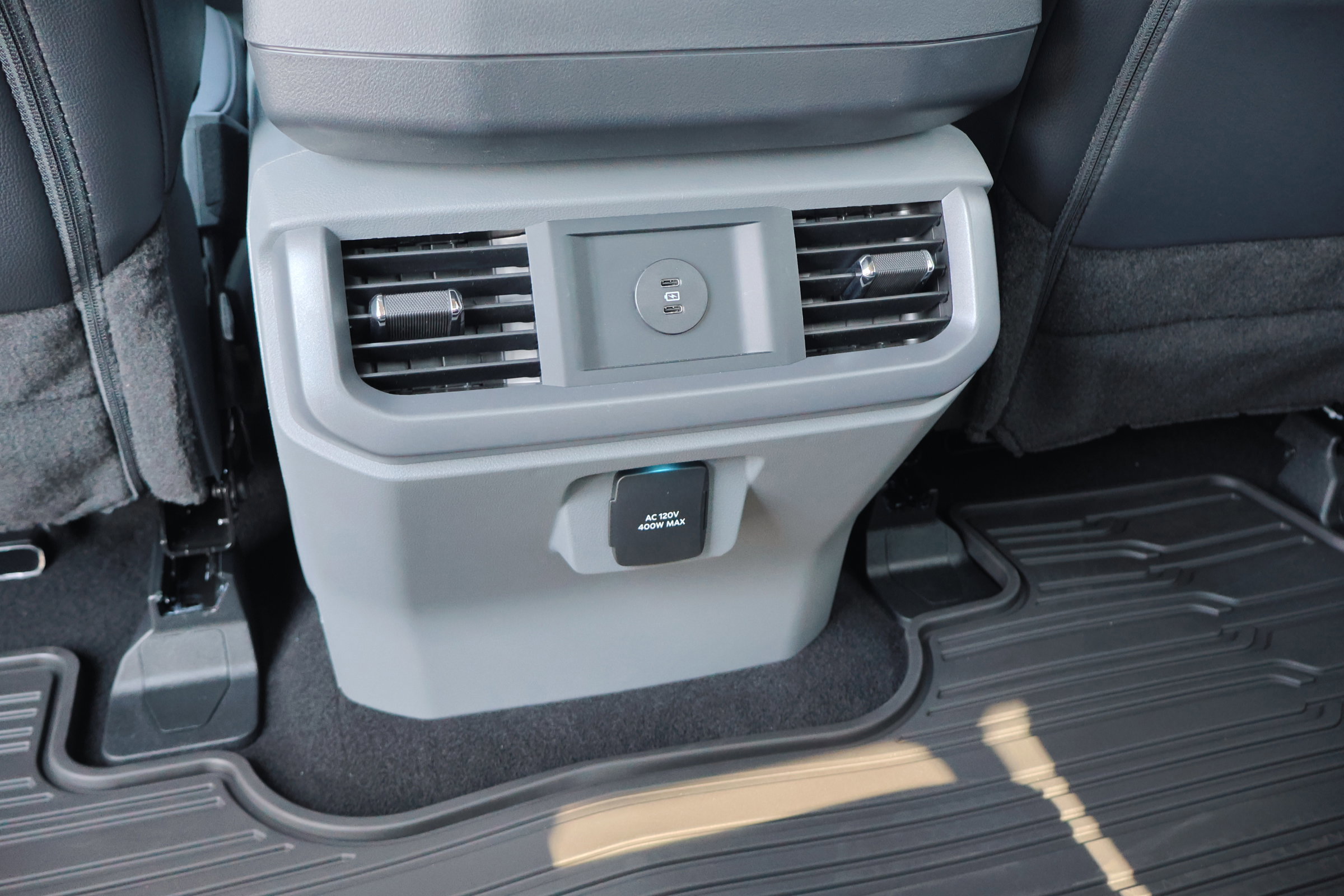 Certified 2025 Ford F150 Lariat w/ Equipment Group 501A Mid image 35