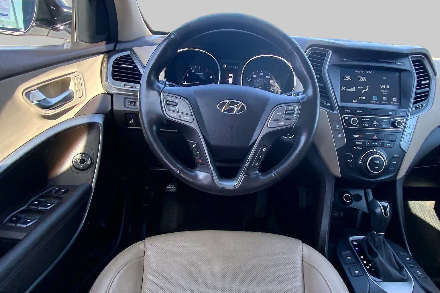 Used 2017 Hyundai Santa Fe Sport FWD image 6