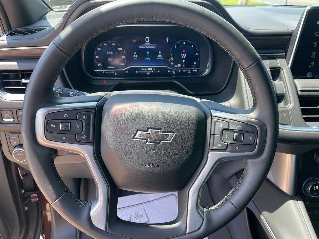 Used 2023 Chevrolet Tahoe Z71 w/ Luxury Package AWD/4WD image 10