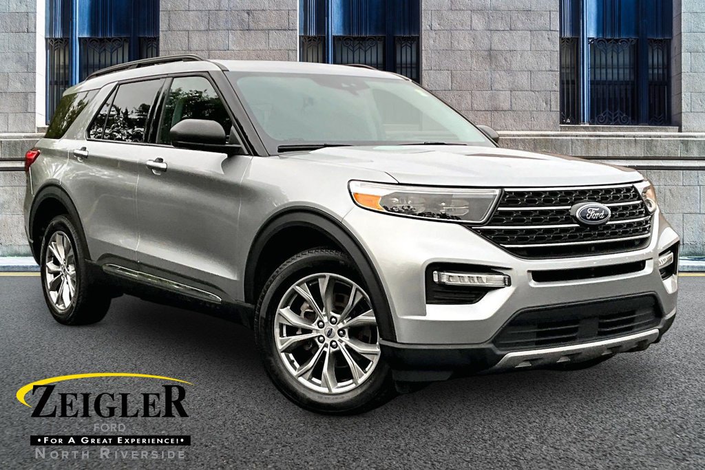 Certified 2023 Ford Explorer XLT w/ Equipment Group 202A AWD/4WD image 1