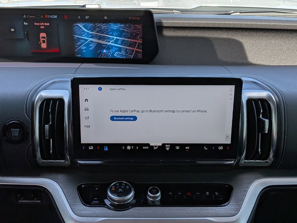 Certified 2025 Ford Expedition Max Platinum w/ Driver's Package AWD/4WD image 20