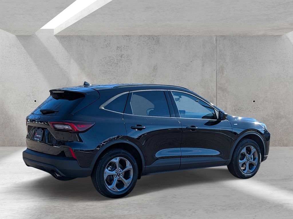 Certified 2025 Ford Escape ST-Line AWD/4WD image 3