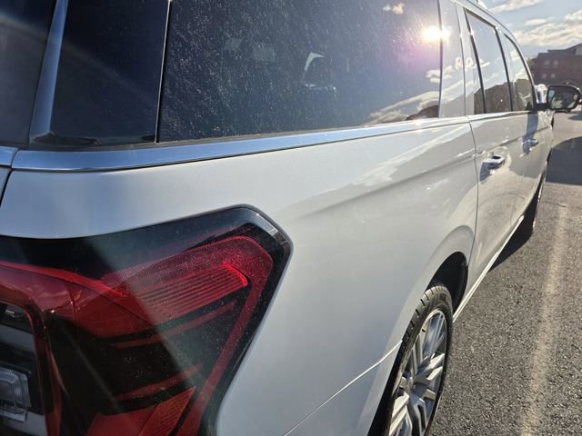 Certified 2022 Ford Expedition Max Limited AWD/4WD image 9