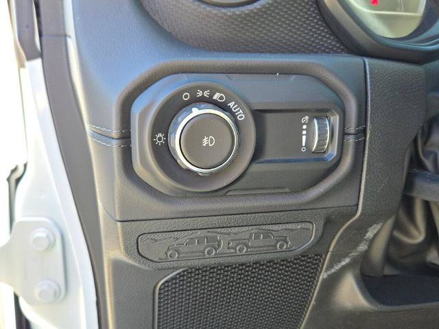 Used 2024 Jeep Wrangler Unlimited Rubicon AWD/4WD image 24