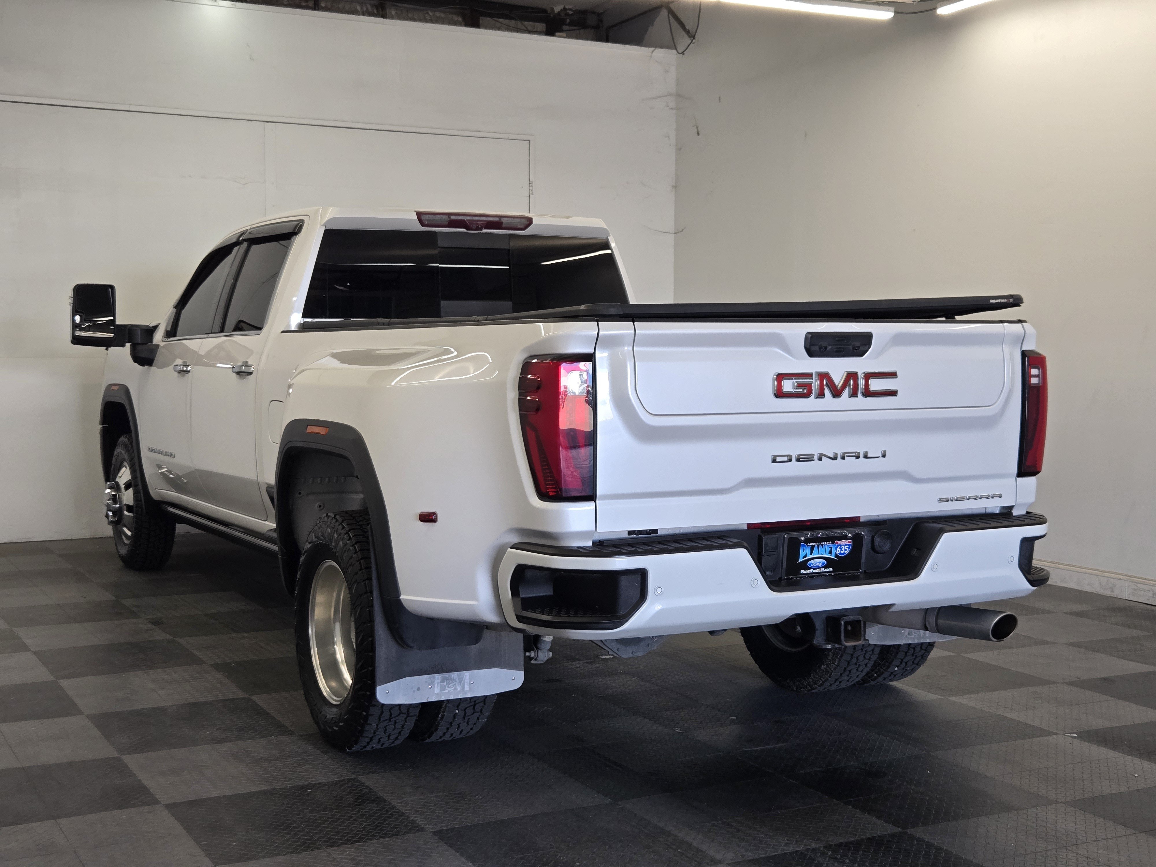 Used 2024 GMC Sierra 3500 Denali w/ Denali Reserve Package AWD/4WD image 5