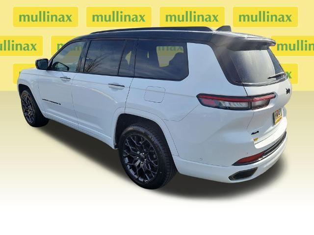 Used 2024 Jeep Grand Cherokee L Summit AWD/4WD image 12