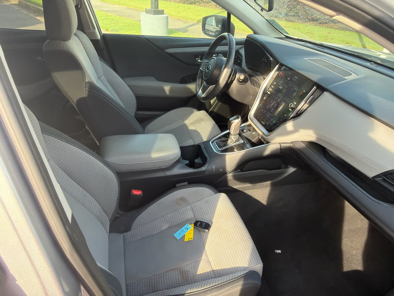 Used 2024 Subaru Outback Premium AWD/4WD image 3