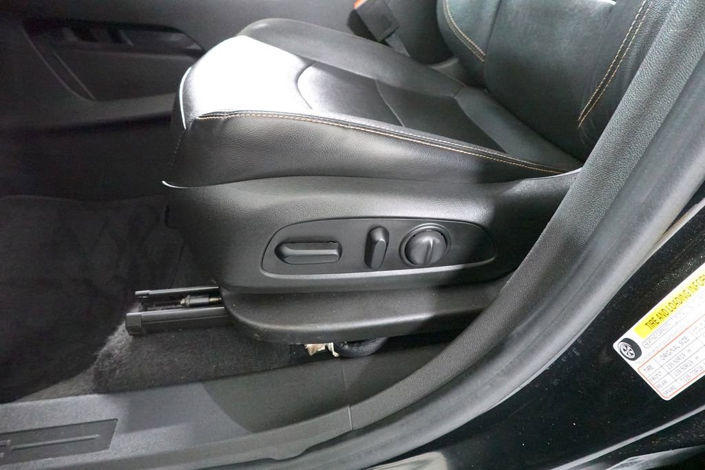 Used 2021 GMC Terrain SLT image 11