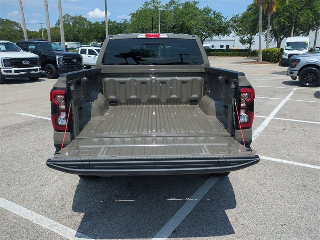 Certified 2025 Ford Ranger Lariat w/ Black Appearance Package image 13