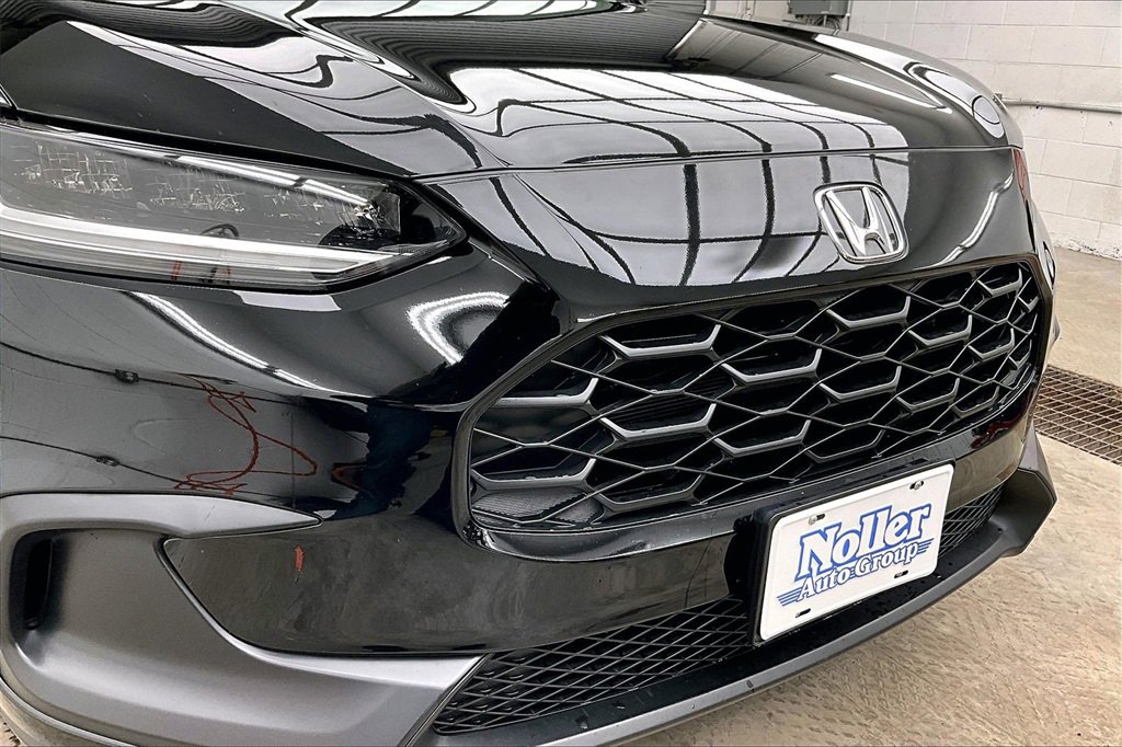 Used 2025 Honda HR-V LX image 28