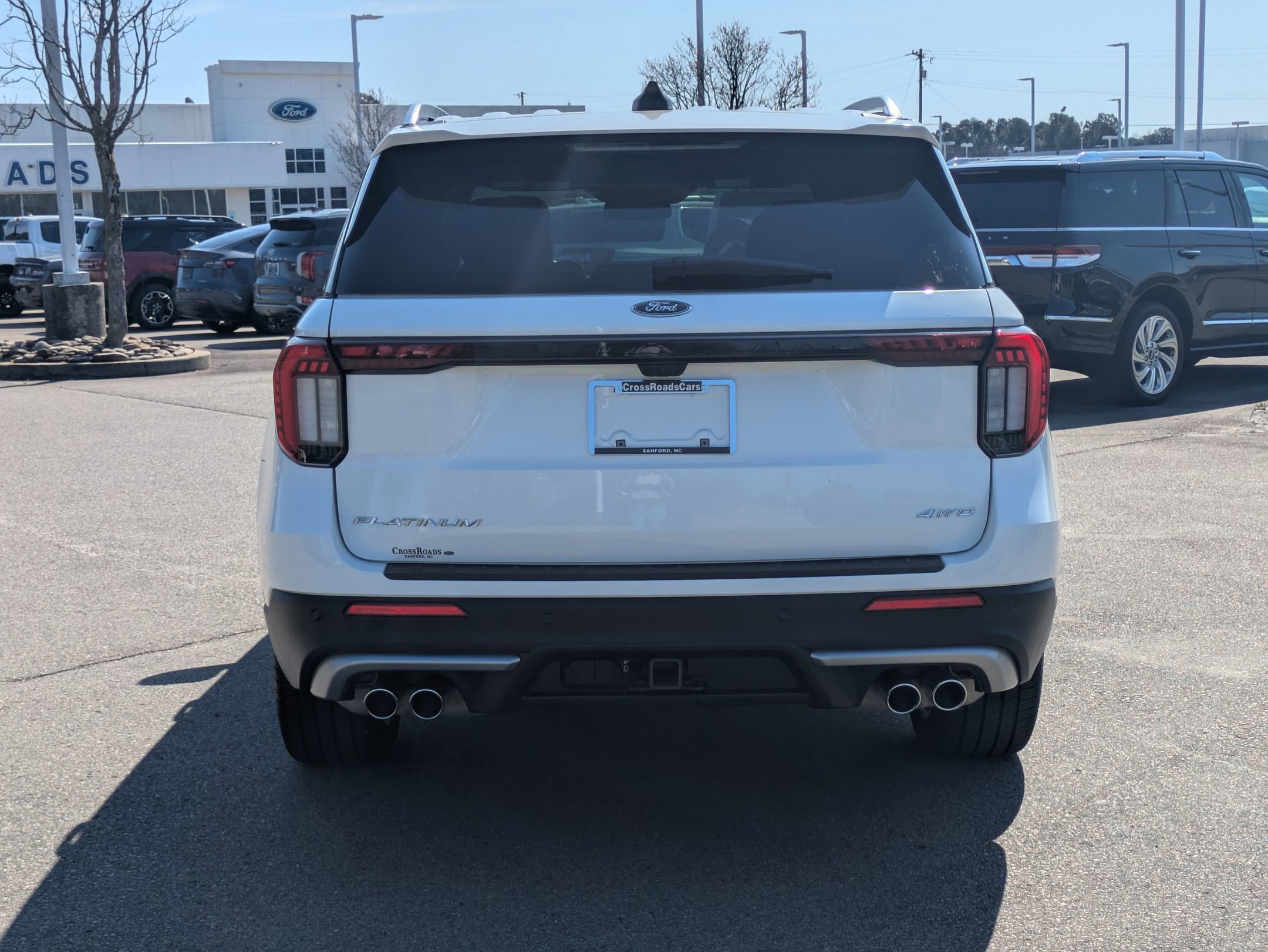 Certified 2025 Ford Explorer Platinum w/ Ultimate Package image 4