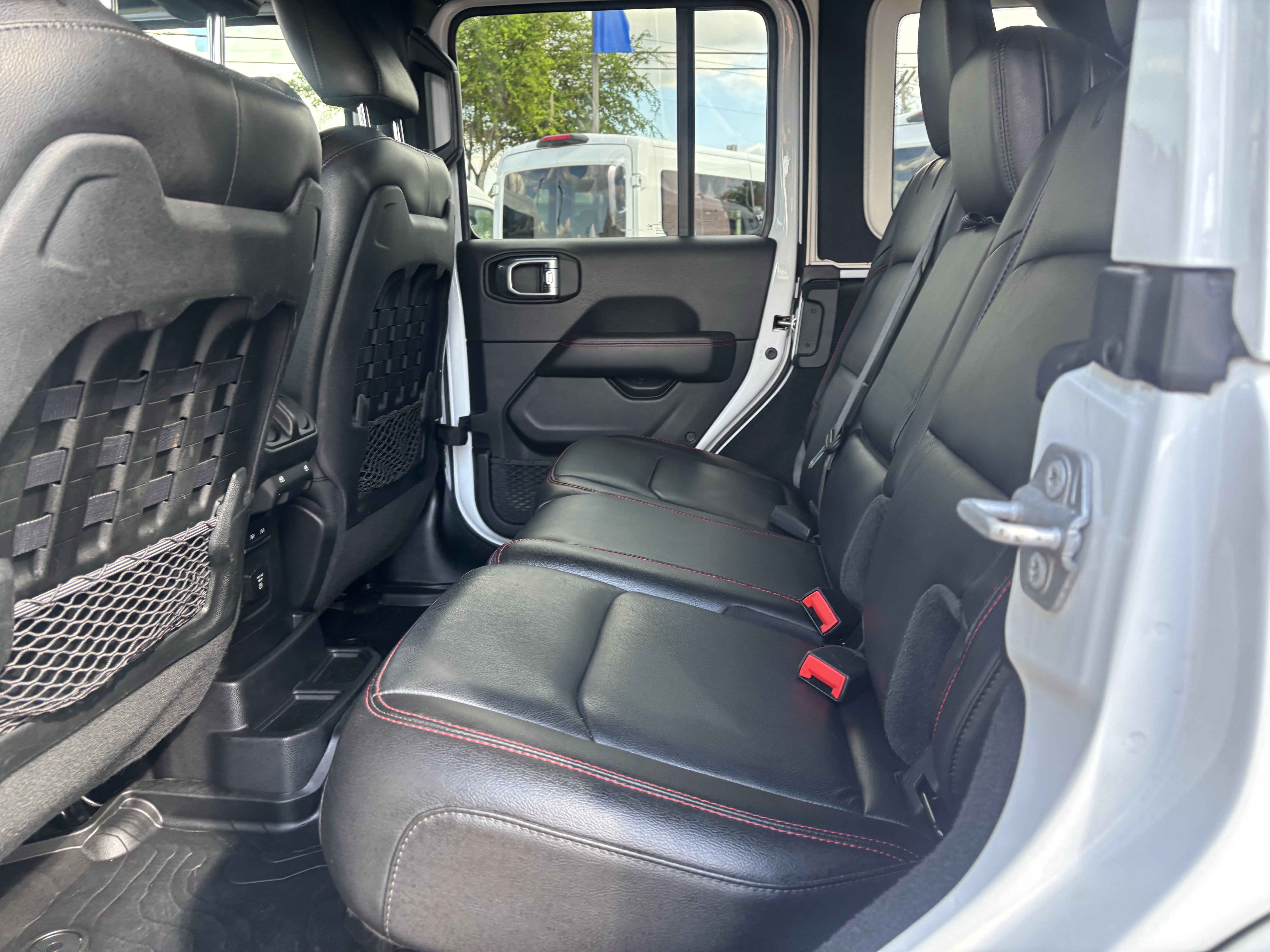 Used 2021 Jeep Wrangler Unlimited Rubicon AWD/4WD image 15