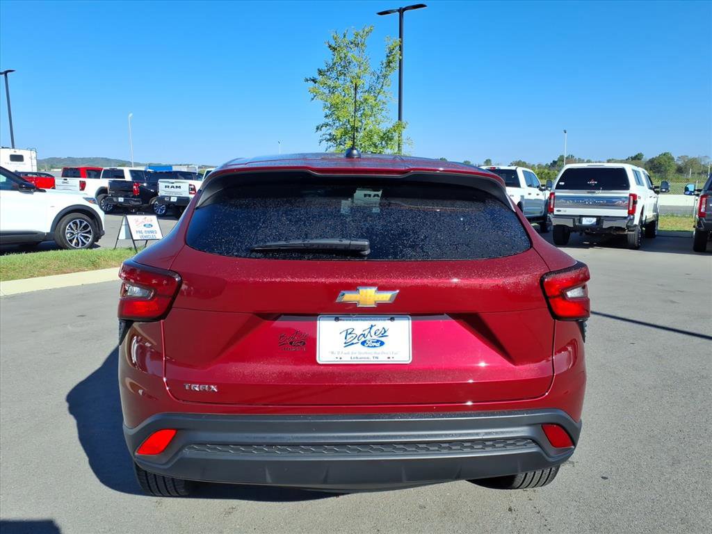 Used 2025 Chevrolet Trax LS image 4