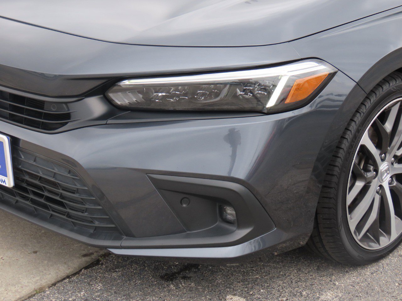 Used 2023 Honda Civic Touring image 3