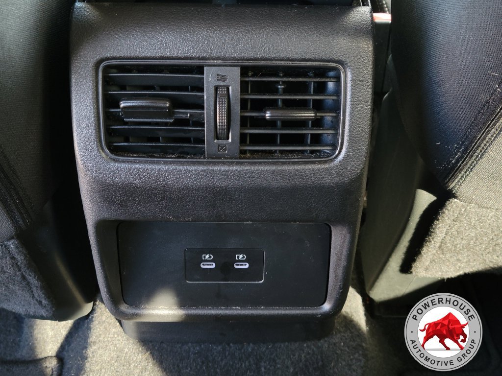 Used 2024 Nissan Rogue SV FWD image 18