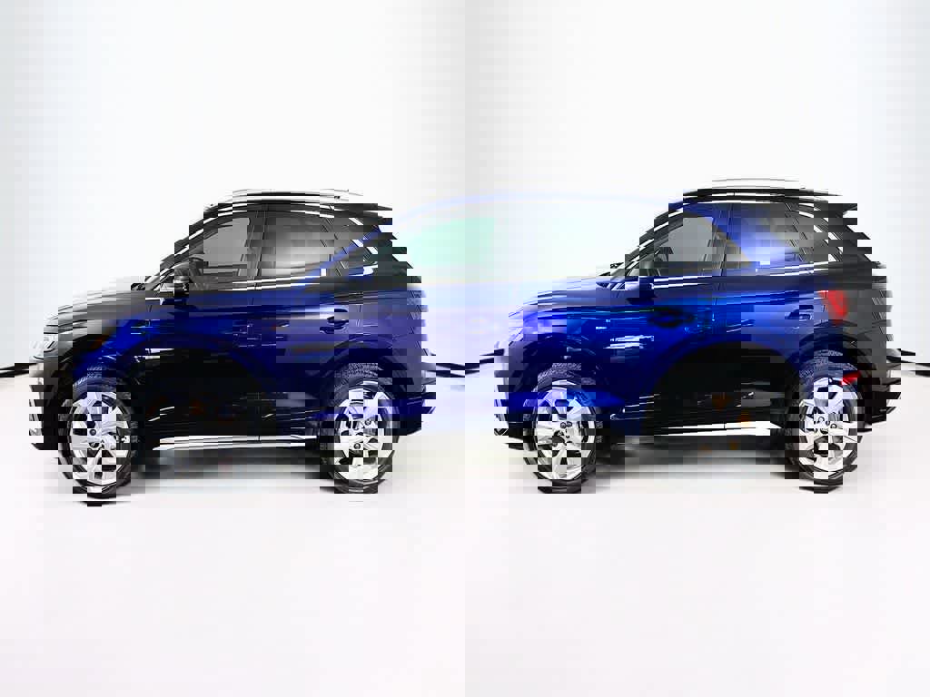 Used 2022 Audi Q5 2.0T Premium Plus image 2