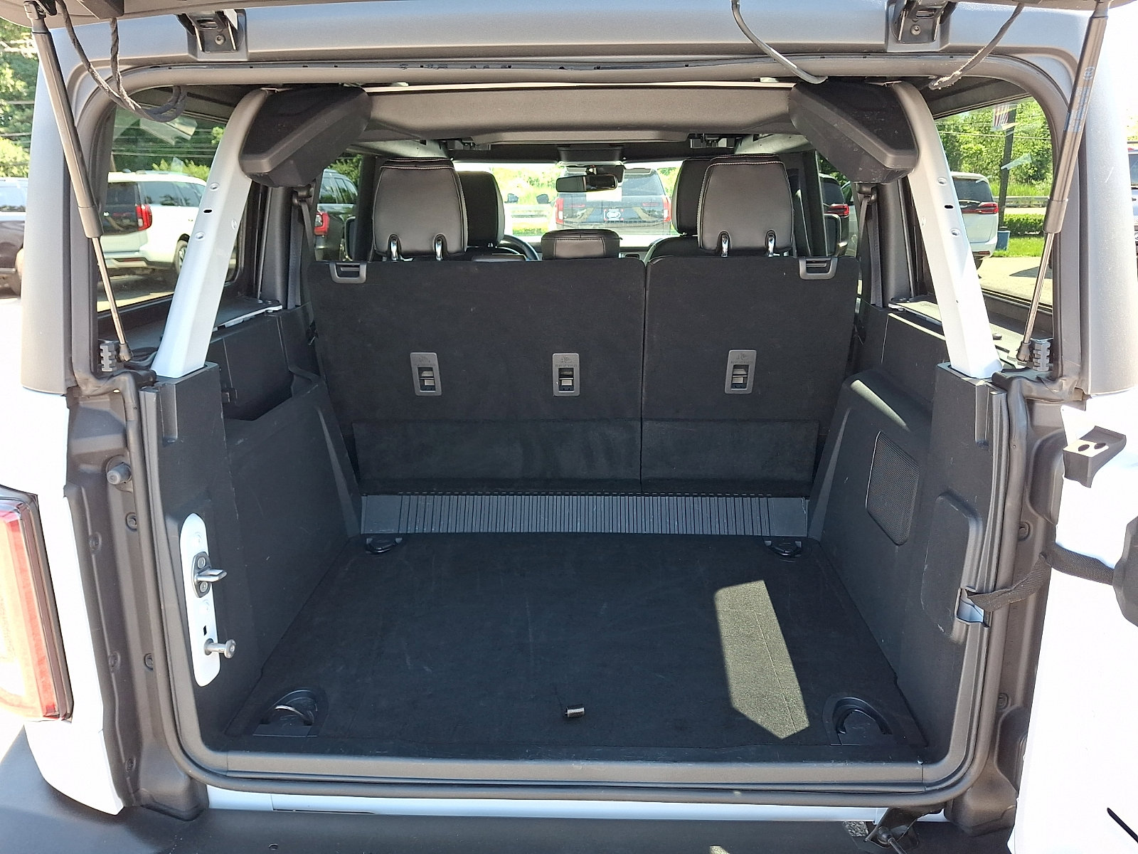 Certified 2025 Ford Bronco Outer Banks AWD/4WD image 32