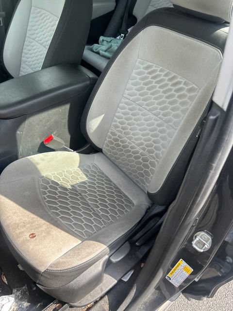 Used 2019 Chevrolet Equinox LS FWD image 24