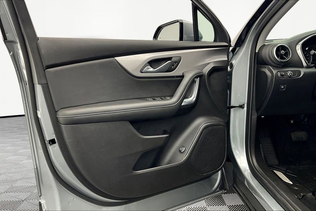 Used 2024 Chevrolet Blazer LT w/ Convenience Package image 23