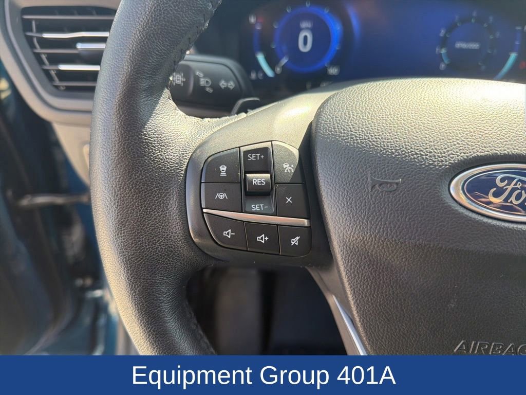Certified 2020 Ford Escape Titanium AWD/4WD image 24