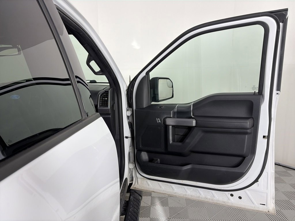 Certified 2019 Ford F150 XLT w/ Equipment Group 302A Luxury image 30