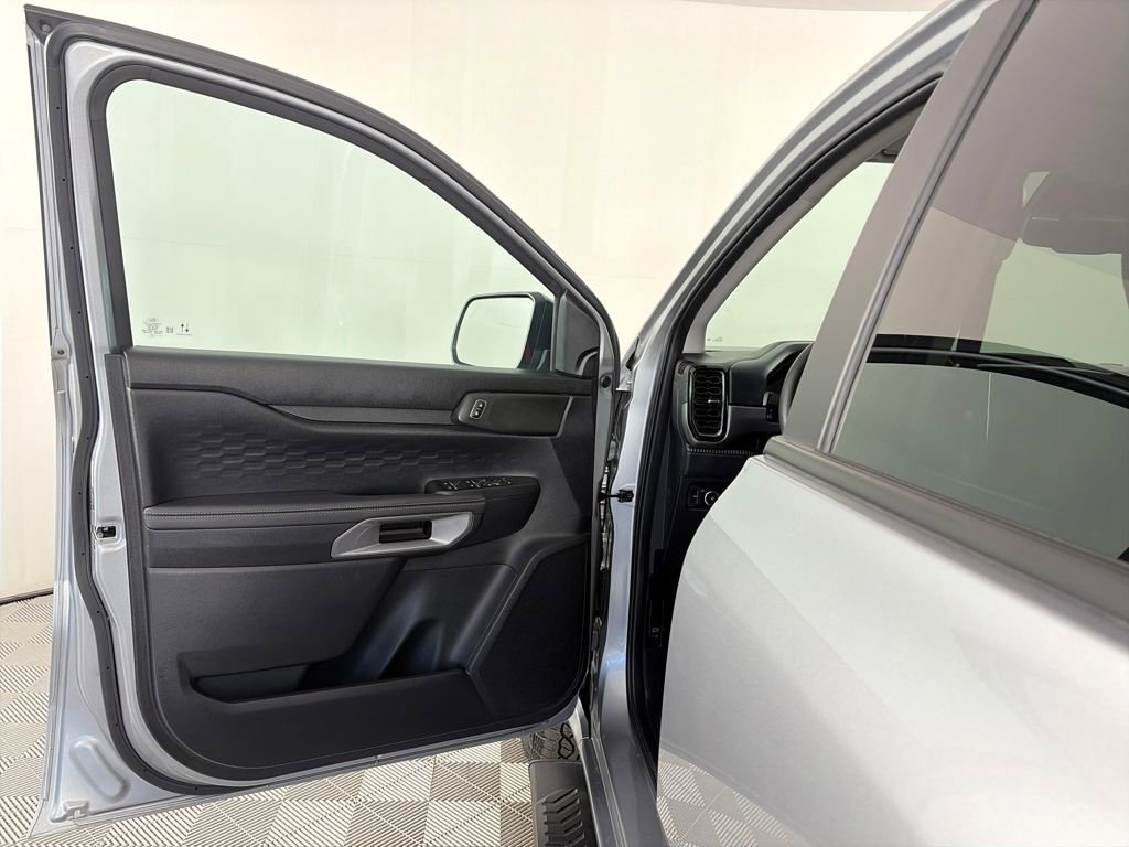 Certified 2024 Ford Ranger XLT w/ Equipment Group 301A High image 9