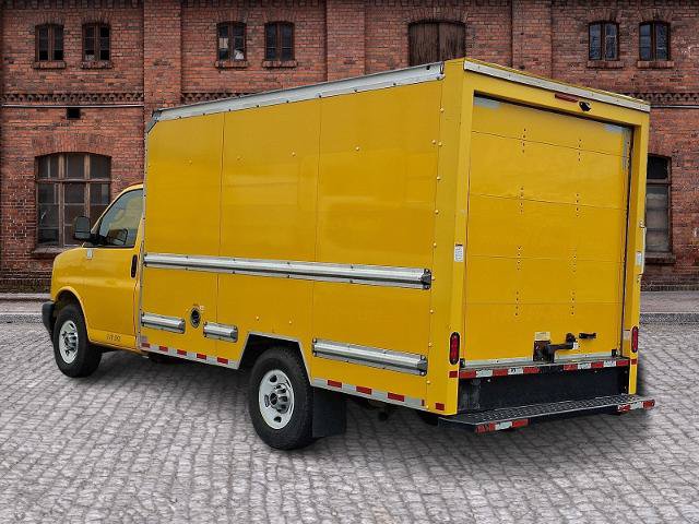 Used 2021 GMC Savana 3500 w/ Power Convenience Package RWD image 6