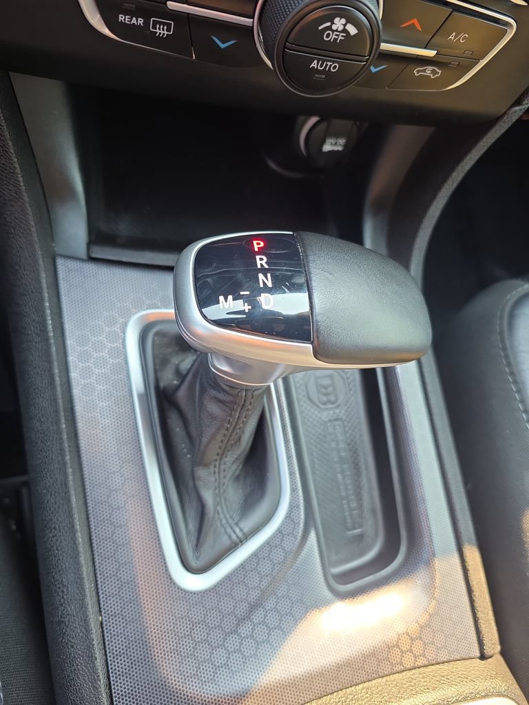 Used 2018 Dodge Charger R/T w/ Plus Group RWD image 33